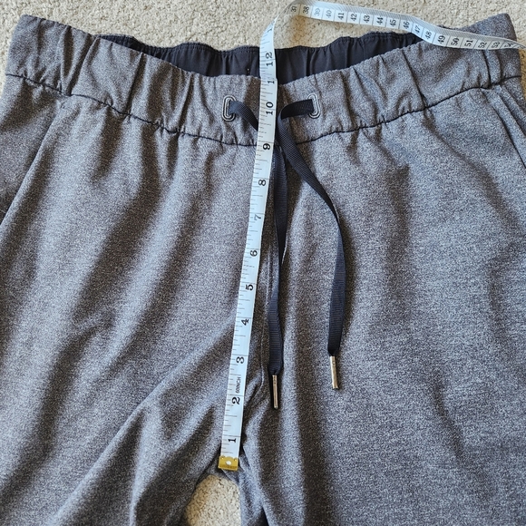 Lululemon On The Fly Pants Full Length Grey Office Scrubs Joggers Size 8 - Picture 10 of 15